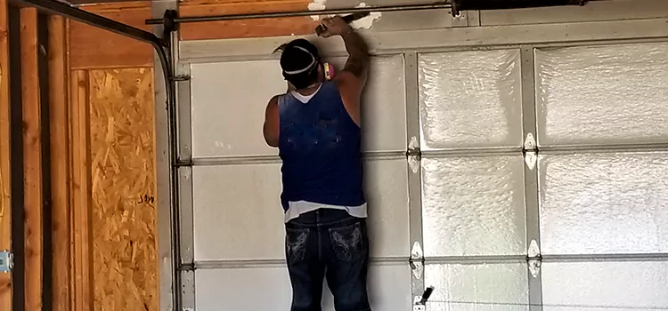 Specialized Garage Door Panel Solutions in Oakleaf Plantation, FL