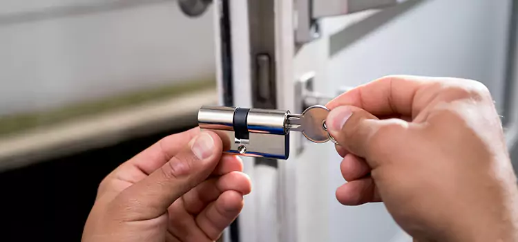 Emergency Locksmith for House Oakleaf Plantation