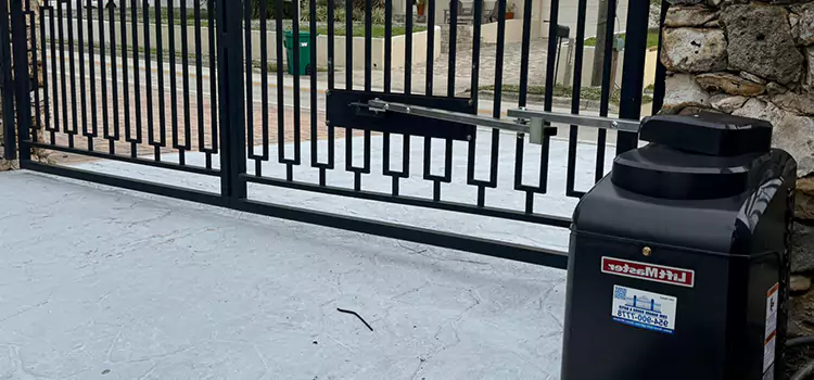 Seamless Installation and Support for Your New Gate in Oakleaf Plantation, FL