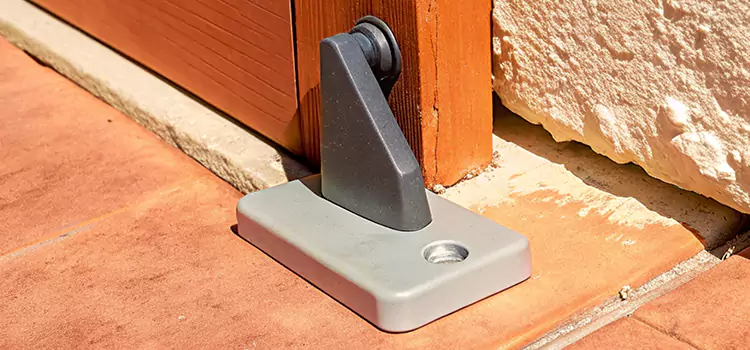 Aesthetic Door Stop Selection Oakleaf Plantation